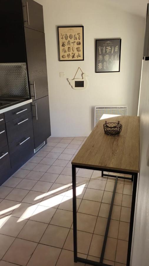 Uzes, Au Coeur Du Centre Medieval La Boussole D'Uzes, Appartement De Caractere Du XVII -Eme Siecle ภายนอก รูปภาพ